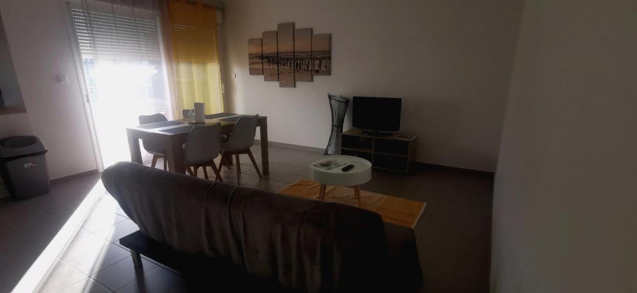 Apartment T2 Accessible Pmr Avec Terrasse Et Garage *