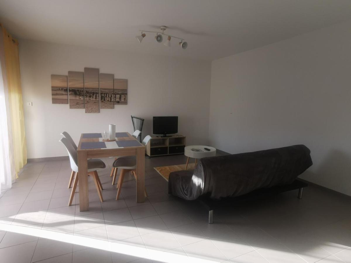Apartment T2 Accessible Pmr Avec Terrasse Et Garage *